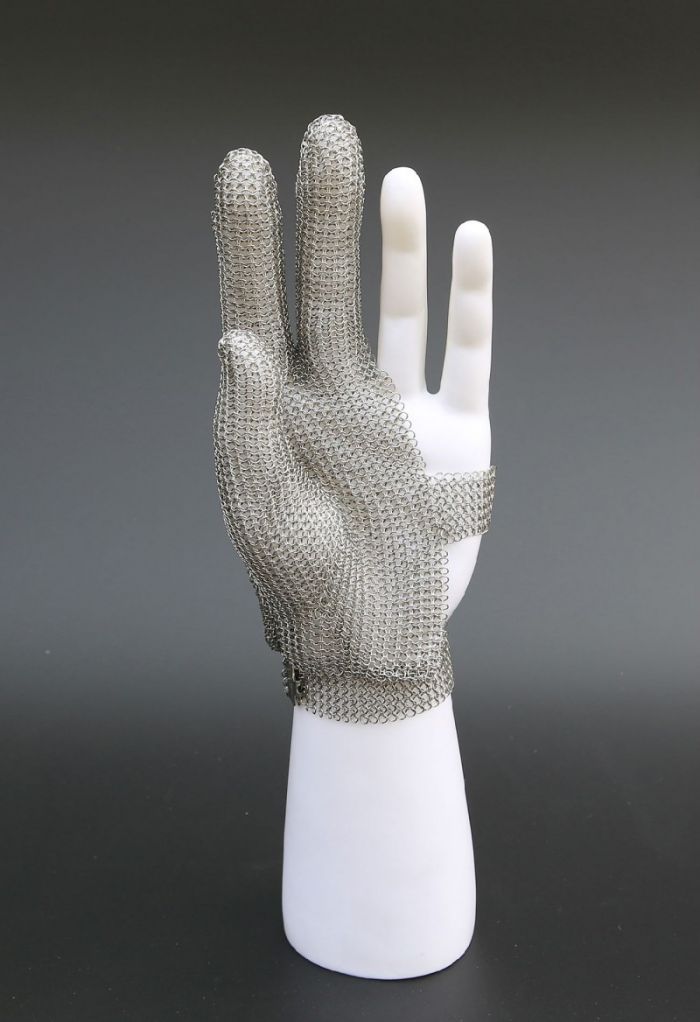 3 Fingers Stainless Steel Cut-resistant Chainmail Gloves - Image 9